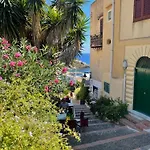 Jasmine House 8 Pax Ustica Apartamento *