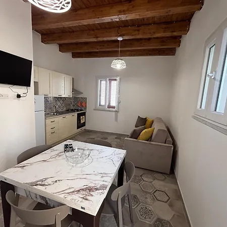 Jasmine House 8 Pax Ustica Apartamento Isola di Ustica